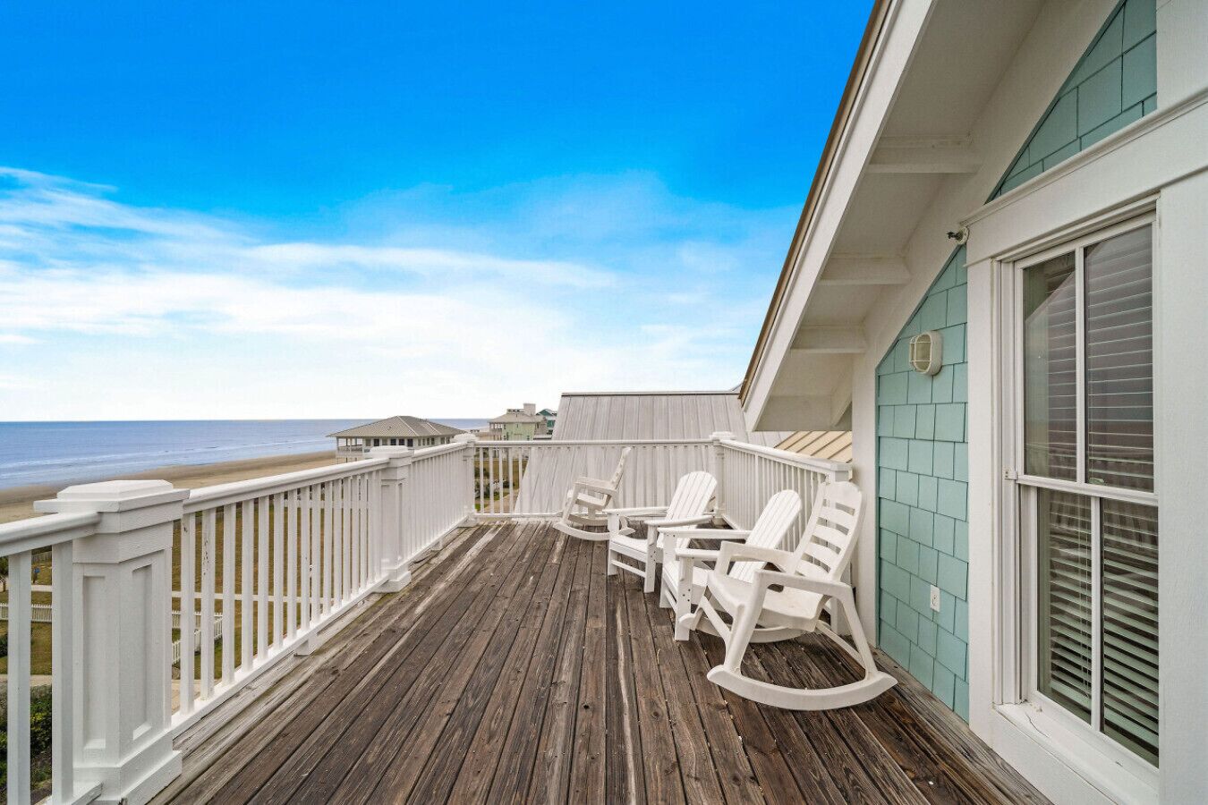 Spacious home with incredible ocean views