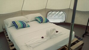 Presidential-Zelt, 1 King-Bett, Nichtraucher, Badewanne