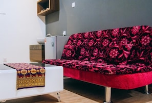 Superior Suite, 2 Bedrooms | Living area
