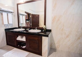 Ducha, cabezal de ducha tipo lluvia, artículos de tocador de diseñador