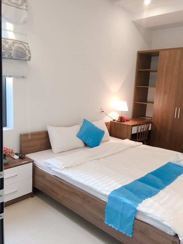 Habitación doble estándar | Escritorio, wifi gratis y ropa de cama 