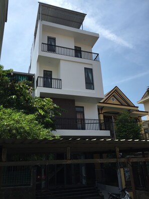 Front of property - Candyinn (Hue)