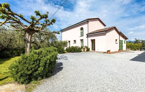 Exterior - Stunning home in Ponte Buggianese (Ponte Buggianese)