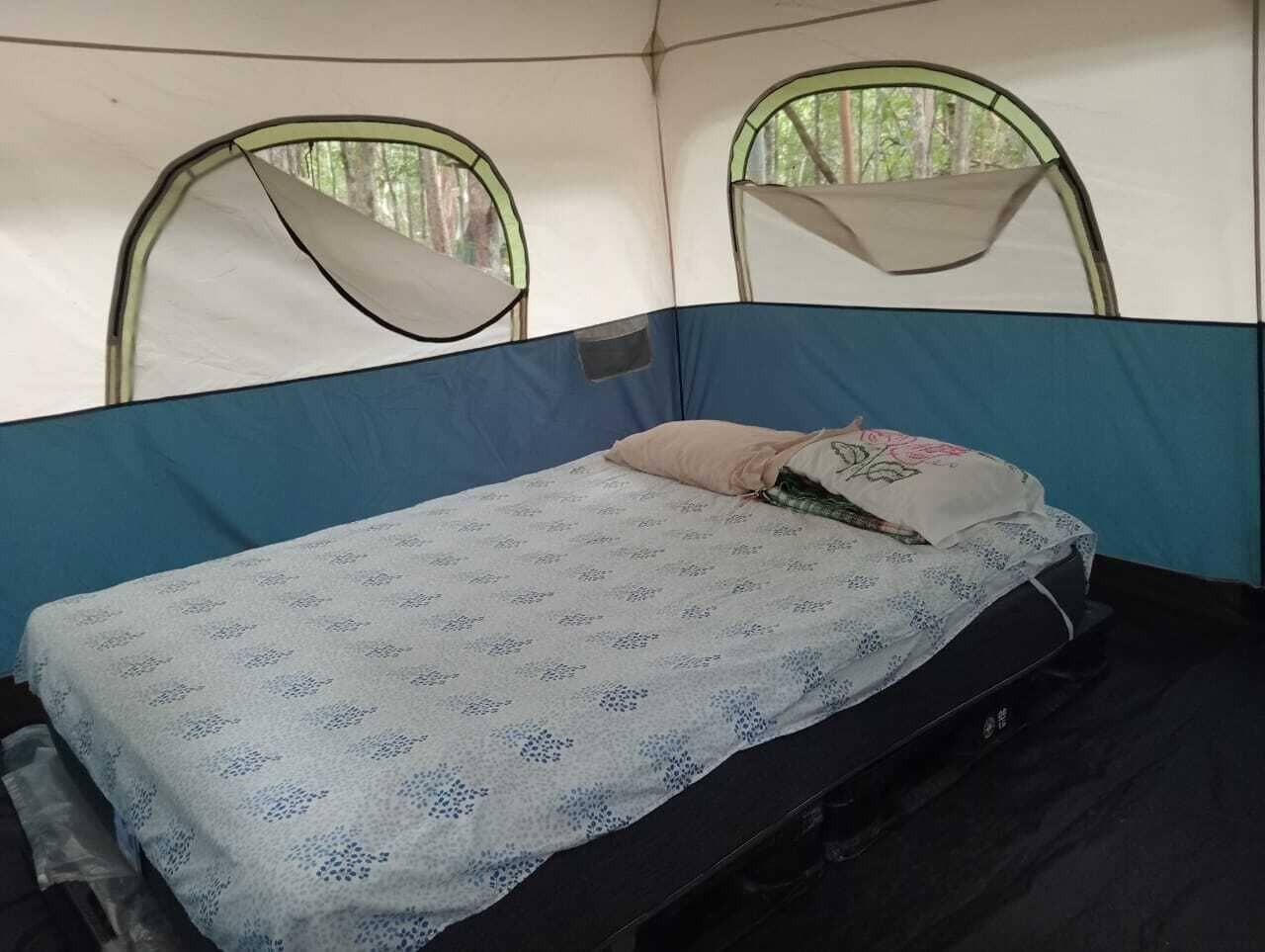 Tent, 1 Queen Bed | Bed sheets