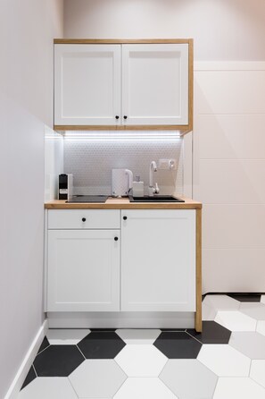 Studiosvit Deluxe - 1 queensize-sÀng - icke-rökare - annex | Kaffe och/eller kaffebryggare