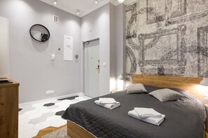 Camas com colchões de espuma com sistema de memória, cortinas blackout