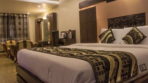 Rollaway beds (surcharge), WiFi (free) - HOTEL RAVISHA CONTINENTAL (Prayagraj)
