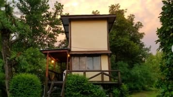 Basic Cabin, 1 Double Bed, Non Smoking | Terrace/patio