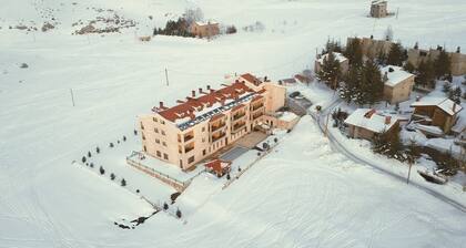 Le Notre Hotel & Ski Resort