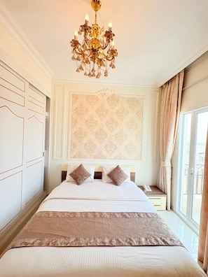 Suite, 1 Bedroom | In-room safe, desk, laptop workspace, blackout drapes - A'Sinamar Hotel Apartment (Muscat)