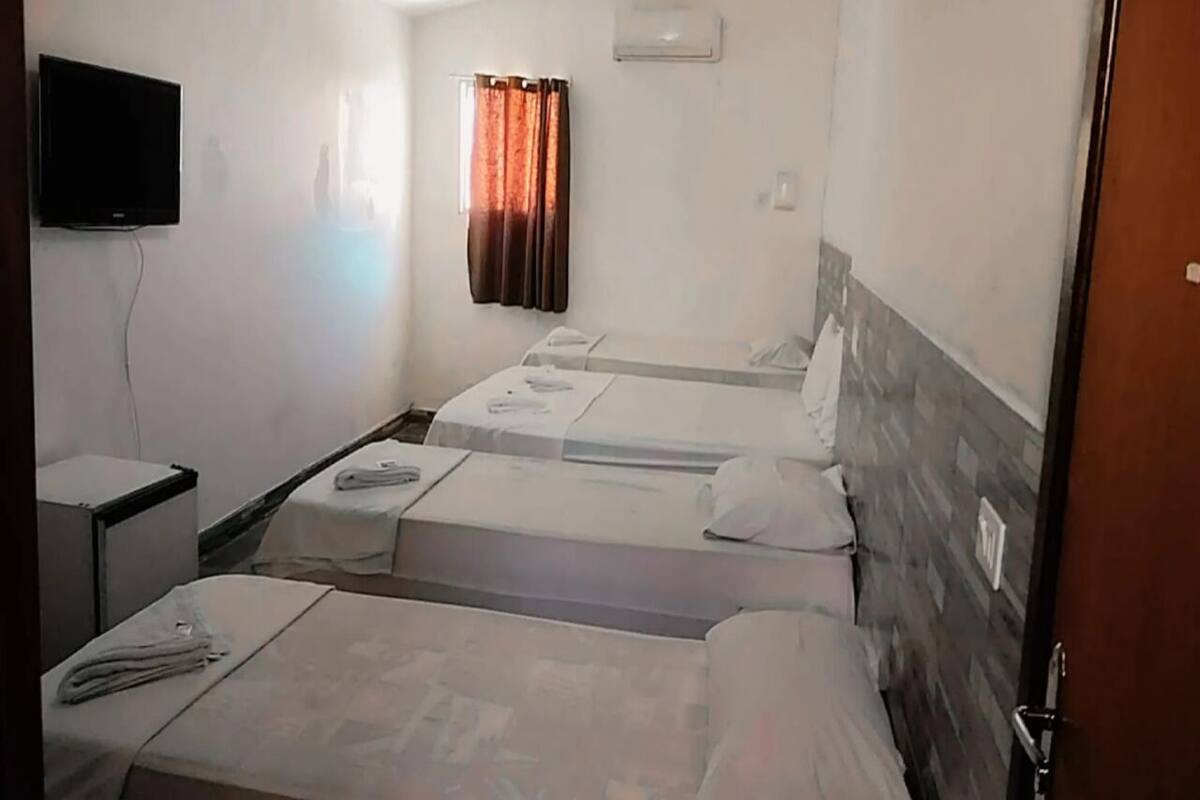 Habitación familiar | Wifi gratis y ropa de cama