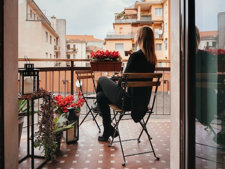 1 ๊ฐ์ ์นจ์ค, ๊ณ ๊ธ ์นจ๊ตฌ, ์ฑ
์, ๋ค๋ฆฌ๋ฏธ/๋ค๋ฆฌ๋ฏธํ