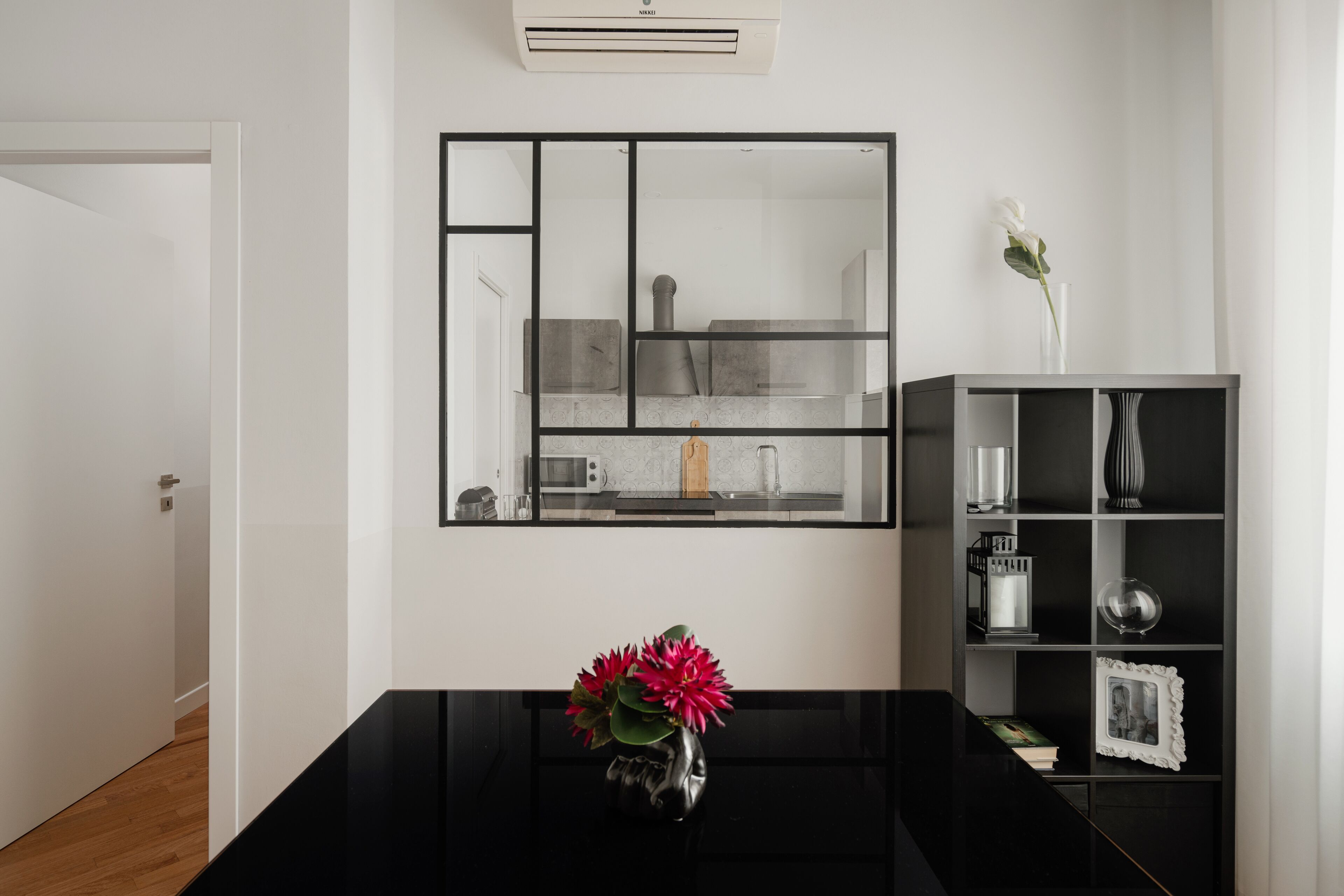 1 bilik tidur, peralatan tempat tidur premium, meja 