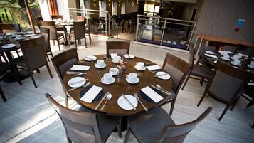 Free daily full breakfast