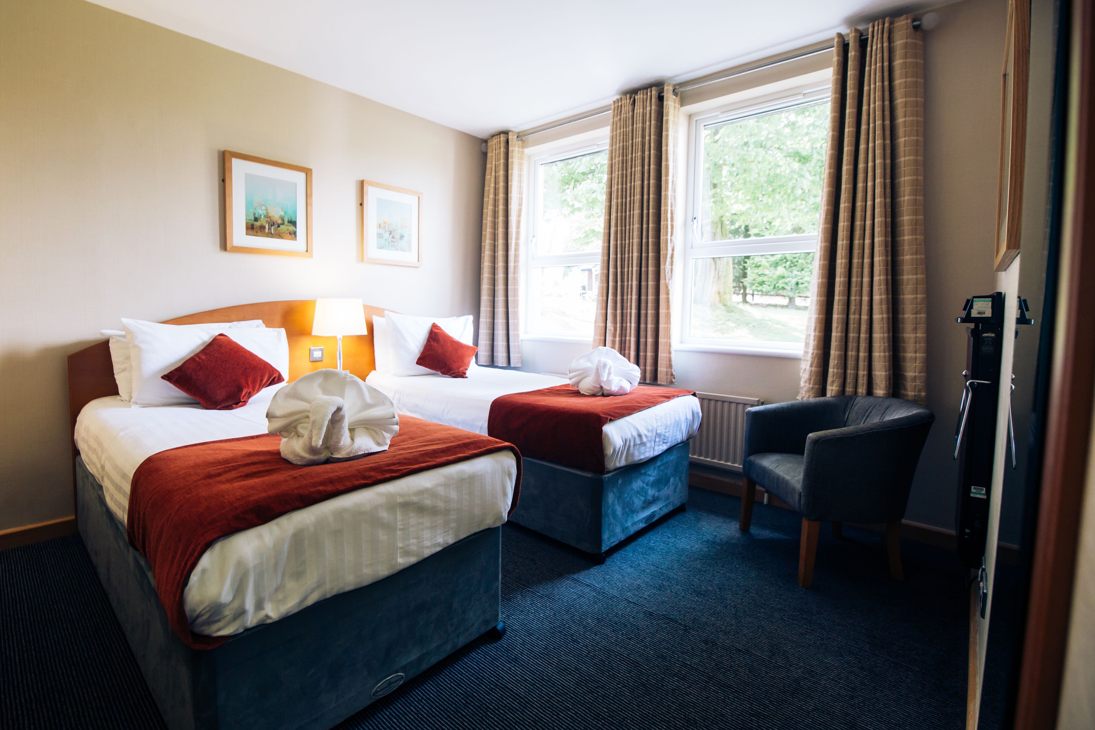 twin room | 1 bedroom, in-room safe, desk, iron/ironing board