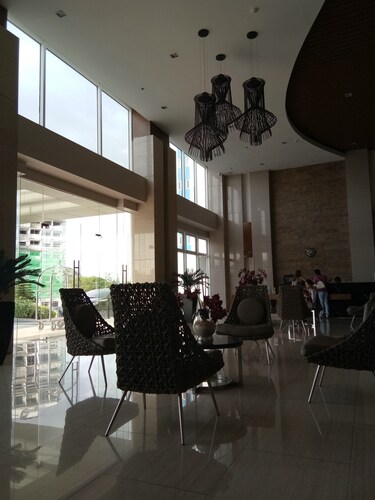 Wind Residences T4 Unit 2107 by SMCo