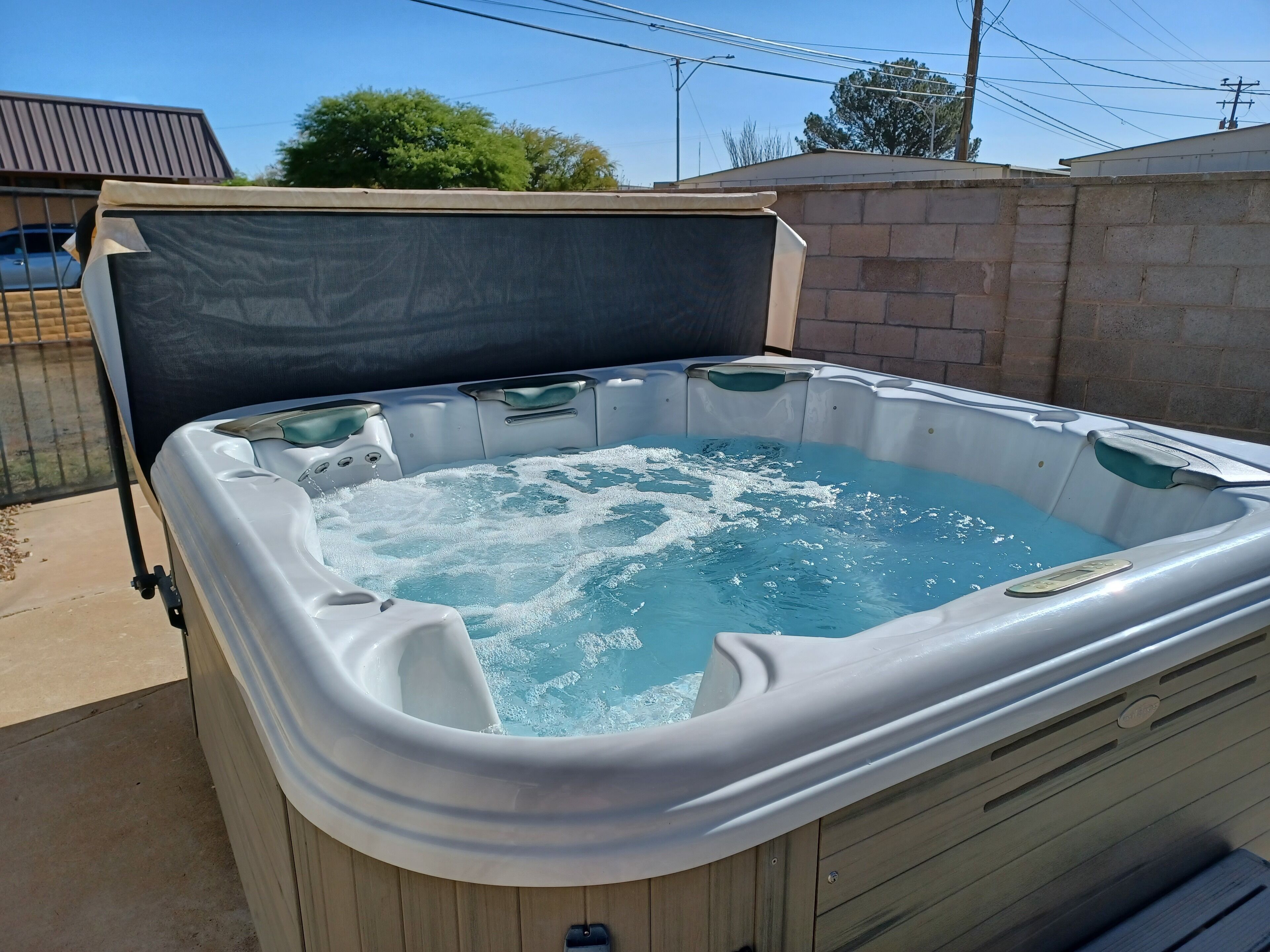 Bain à remous extérieur