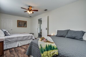 4 bedrooms, iron/ironing board, travel cot, WiFi