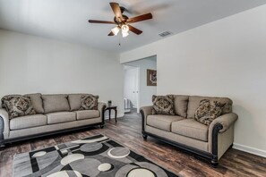 Flat-screen TV, Netflix, DVD player, streaming services