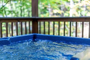 室外 SPA 浴池