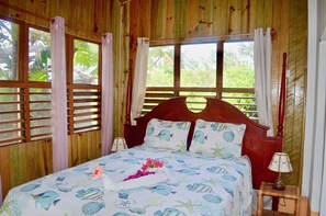 6 makuuhuonetta, silitysrauta/-lauta, Wi-Fi, vuodevaatteet