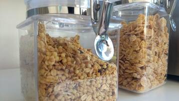 Free daily continental breakfast