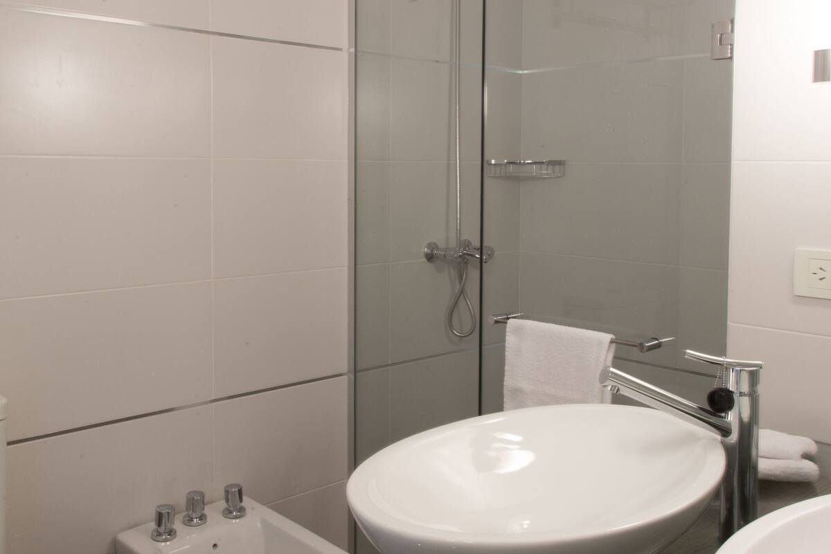executive double room, 1 double bed, non smoking | 1 bedroom, minibar, in-room safe, blackout curtains