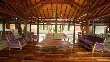 Bar en el lobby