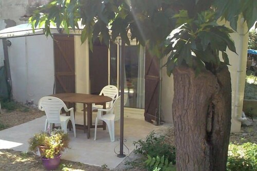 Studio puutarhalla meren rannalla ja Hérault - puutarhapysäköinti ja kauppoja