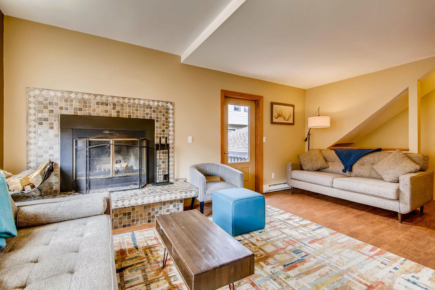 Summit County Getaway - Walk to downtown Frisco, relax in sunny mountain home.