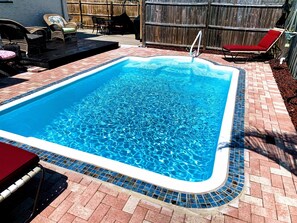 Ulkouima-allas, lämmitetty uima-allas