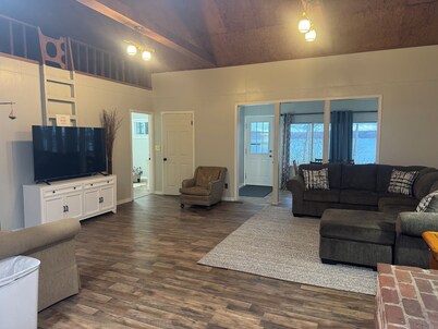 The Bird's Nest on the Tennessee river