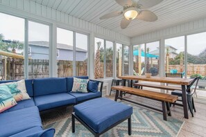 Televisio, videopelejä, Netflix, Hulu