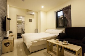 Double Room, Non Smoking | Room amenity