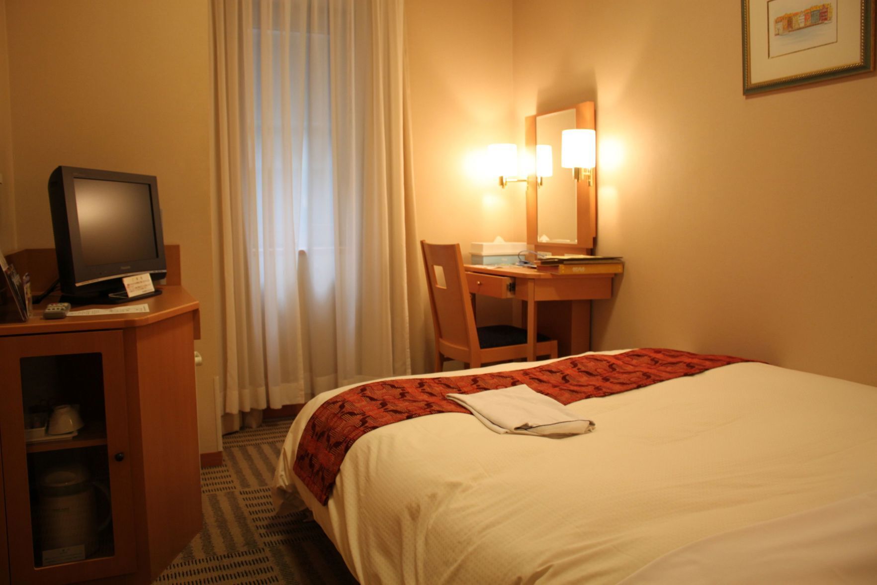 Schallisolierte Zimmer, kostenloses WLAN, Bettwäsche