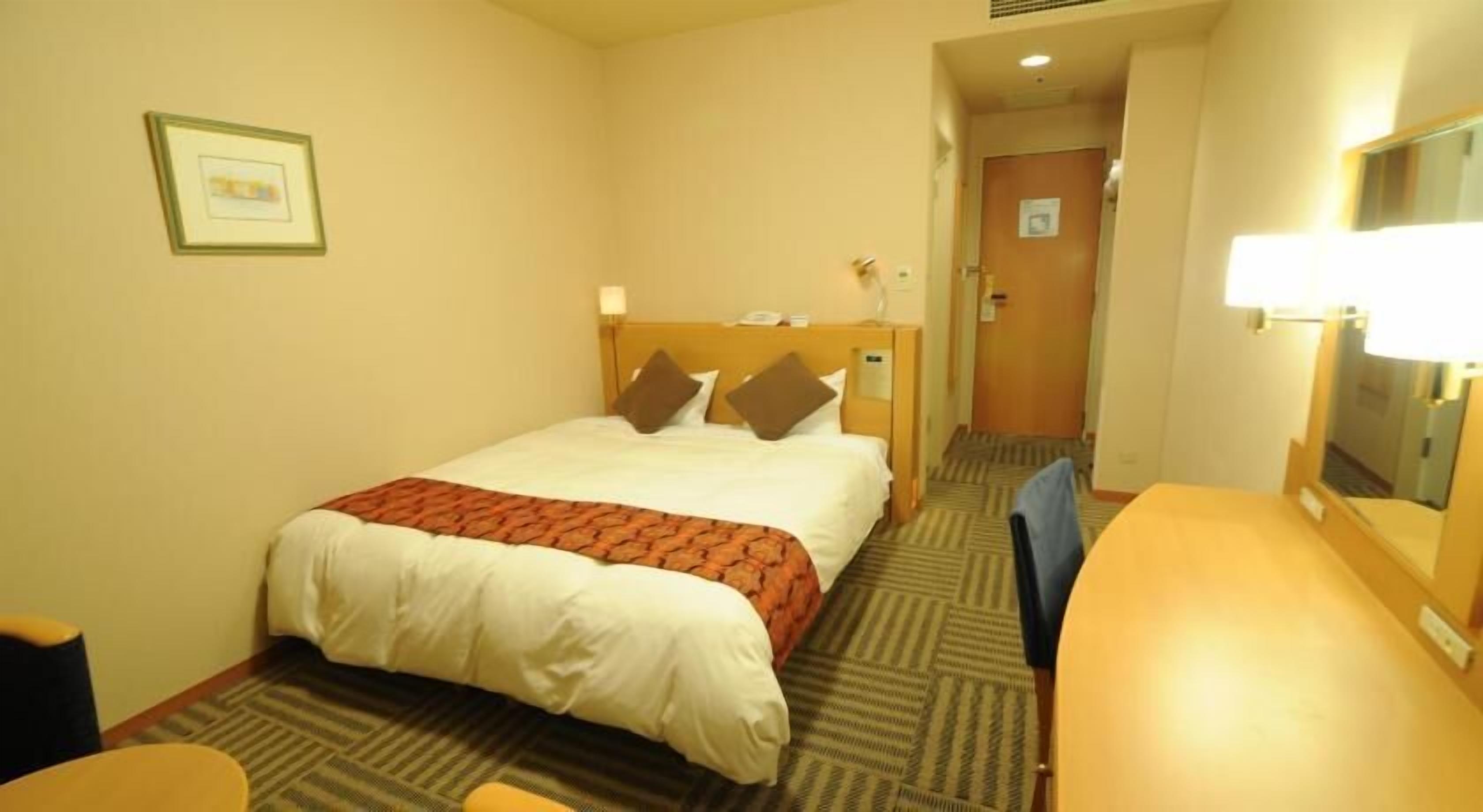 Schallisolierte Zimmer, kostenloses WLAN, Bettwäsche