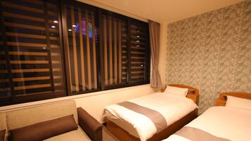 Triple Room with City View, 205 (Check in time from 3pm - 10pm) | In-room safe, free WiFi, bed sheets