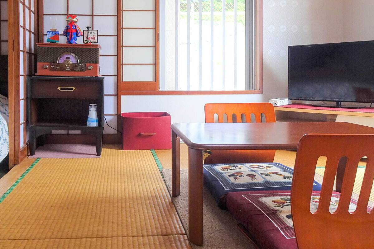 Rom (Japanese Style) | 2 soverom, wi-fi (inkludert) og sengetøy