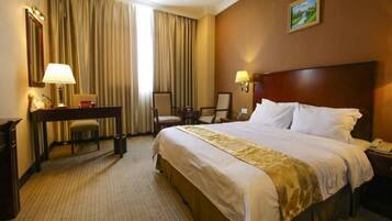 Standard Double Room | In-room safe, desk, blackout drapes, bed sheets