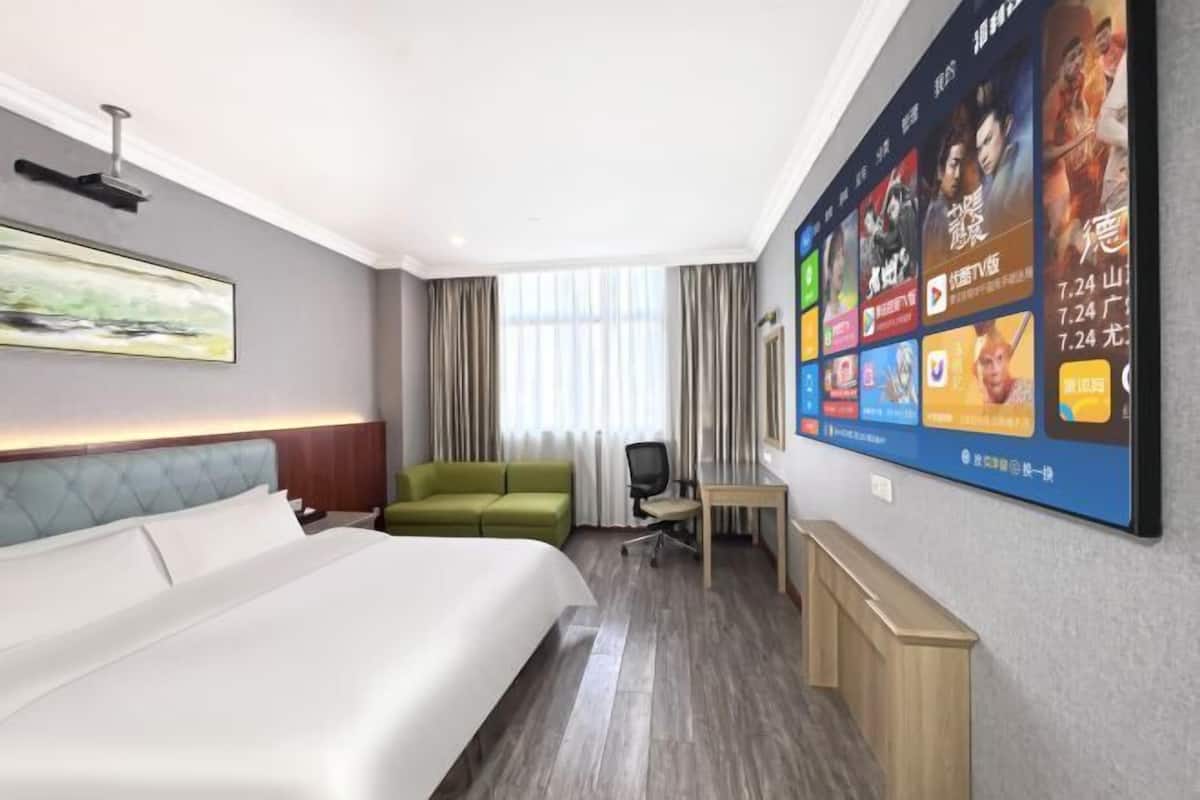 In-room safe, desk, blackout drapes, bed sheets