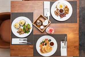 Daily continental breakfast for a fee - Timber House by Tara Group (Kathmandu)