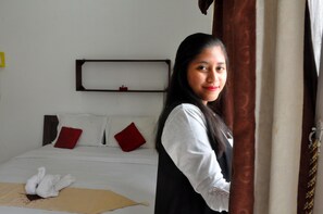 Bed sheets - D’Java Homestay Unit Monjali 2 By The Grand Java (Ngaglik)