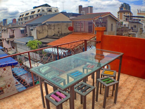 City Single Room, 1 Bedroom, City View | Terrace/patio - Bangkok Legend - Hostel (Bangkok)