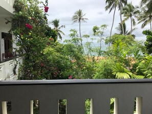Balcony - Unawatuna Beach Bunglow (Unawatuna)