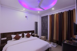 Habitación Deluxe doble, 1 cama doble, no fumadores | Wifi gratis