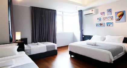 Sabah Luxury Cozy Family Suite