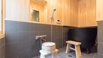 Private Vacation Home | Bathroom | Separate bathtub and shower, free toiletries, hair dryer, slippers