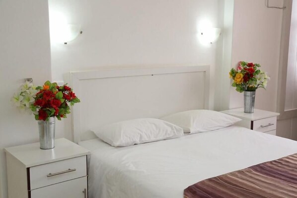In-room safe, iron/ironing board, free WiFi, bed sheets