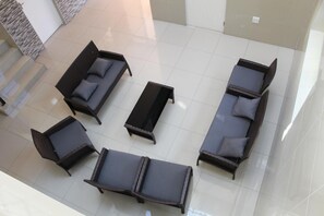 Télévision à écran plat