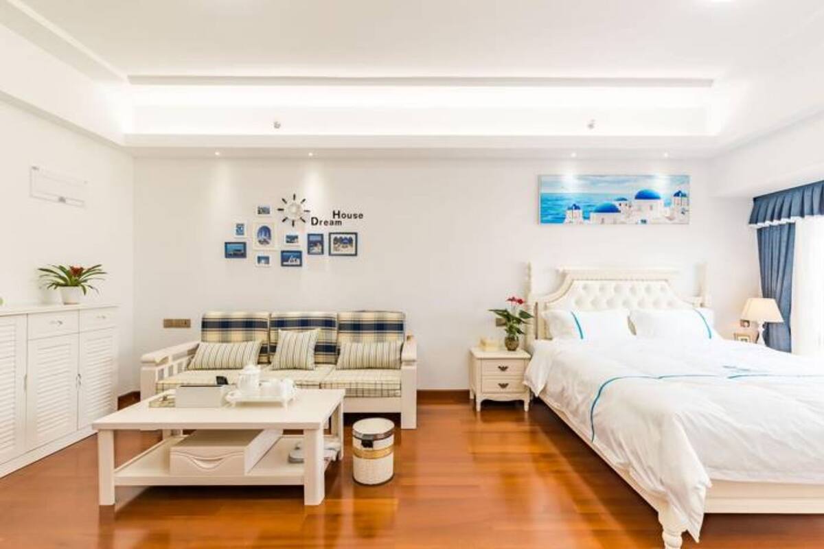 Kamar Double Premier | Meja kerja, tirai kedap cahaya, Wi-Fi gratis, dan seprai linen